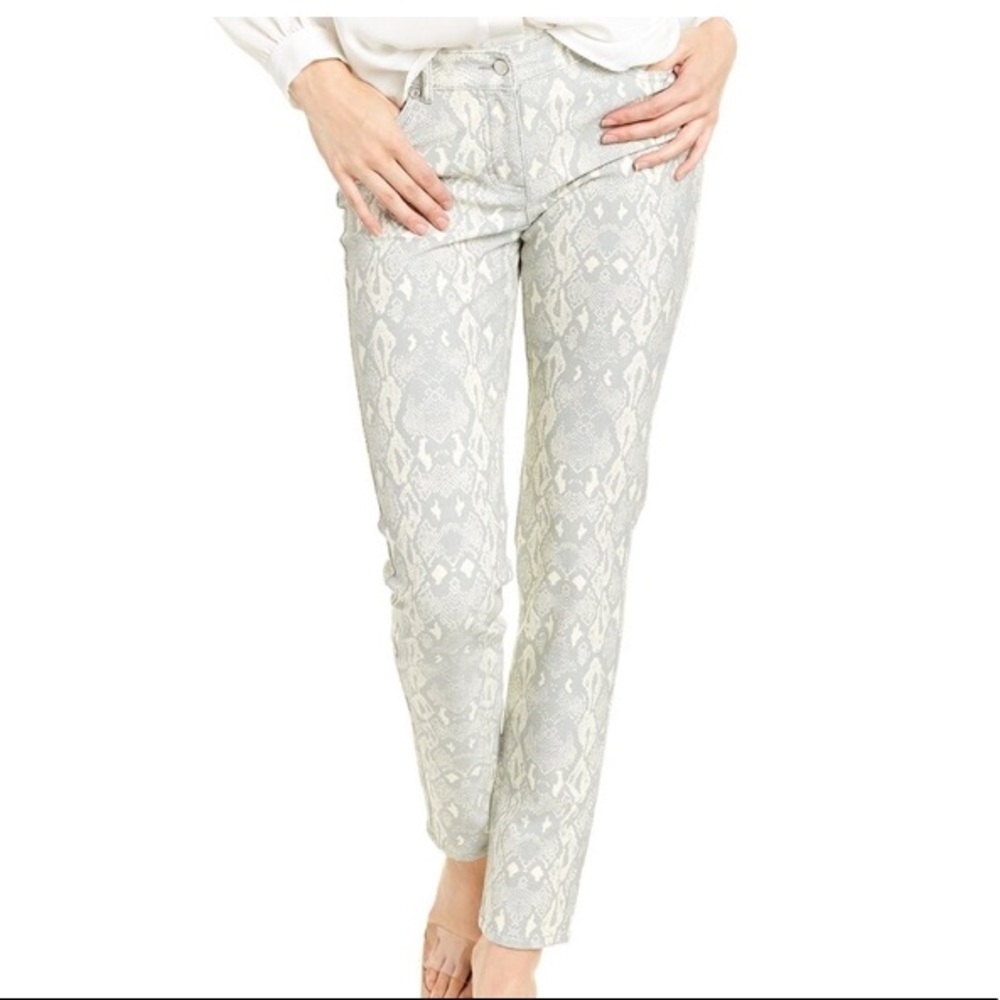 J. McLAUGHLIN Lexi Mid Rise Jeans Size 6 in Cream and Gray Print